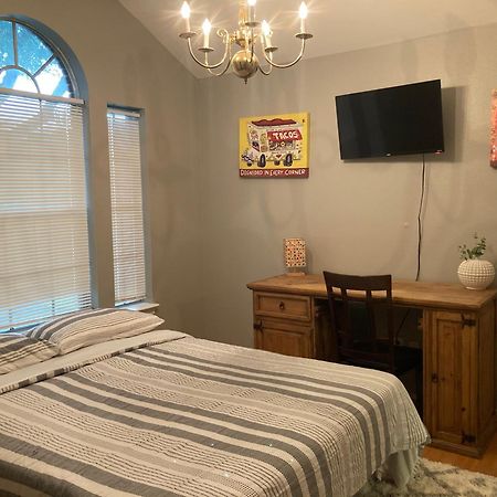Adorable Home Away From Home Corpus Christi Exterior foto
